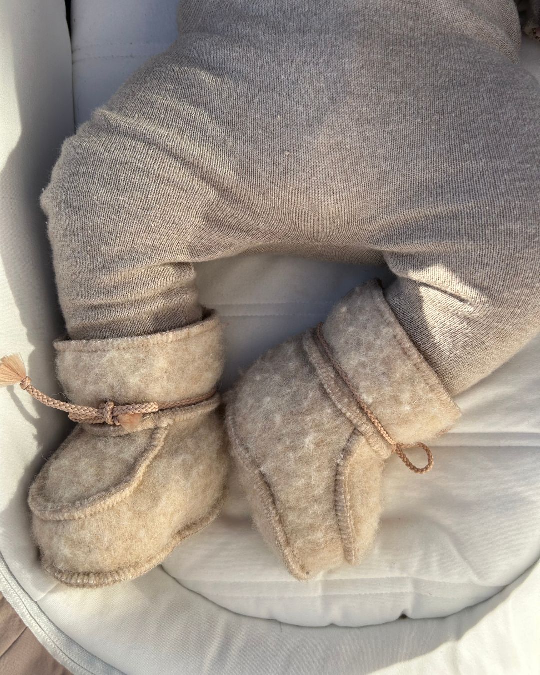 Babyhausschuhe aus Wolle – Beige (3-6 Monate)