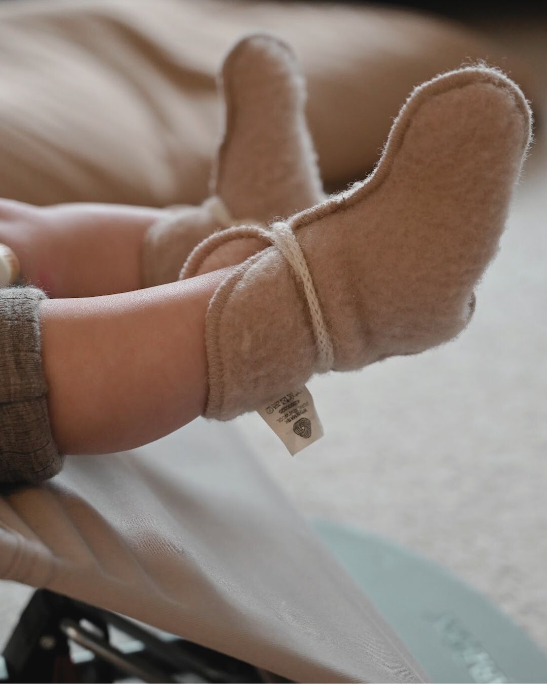 Babyhausschuhe aus Wolle – Beige (0-3 Monate)