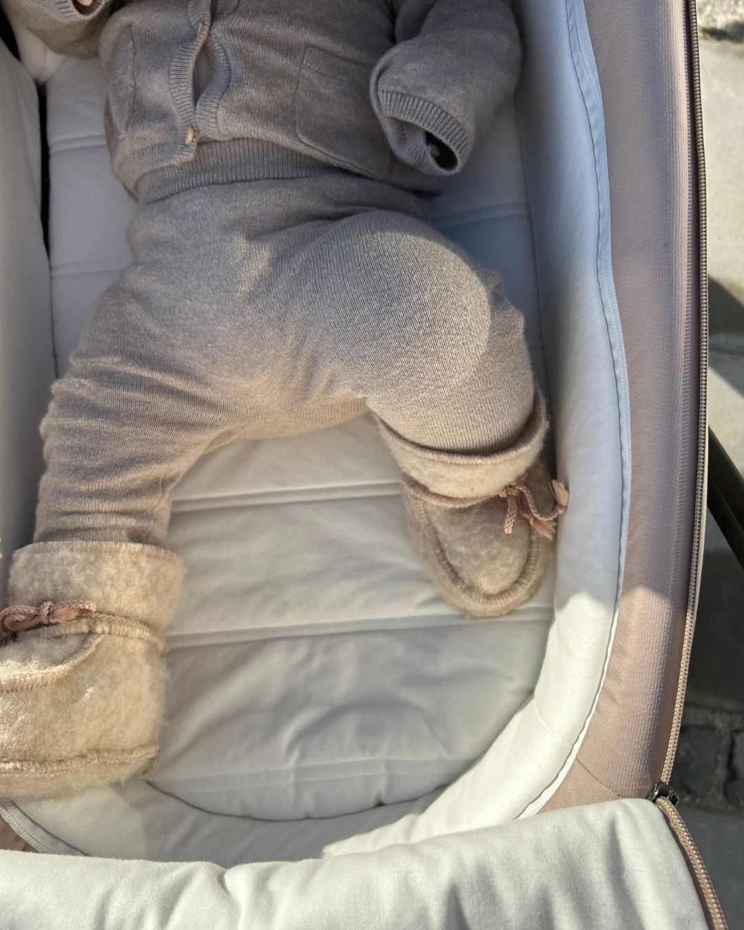 Babyhausschuhe aus Wolle – Beige (3-6 Monate)