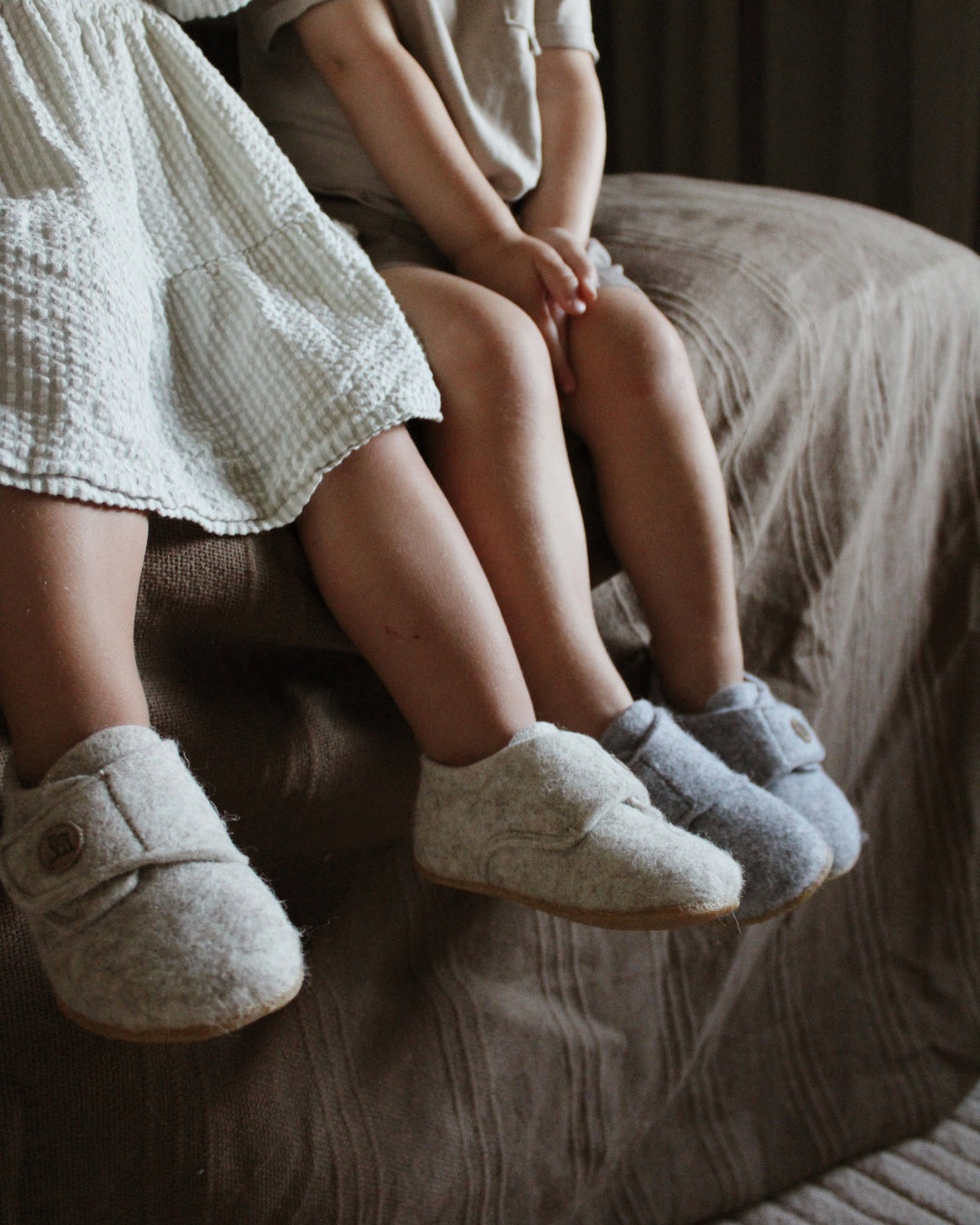 Pantoffeln aus Wollfilz für Kinder – Beige