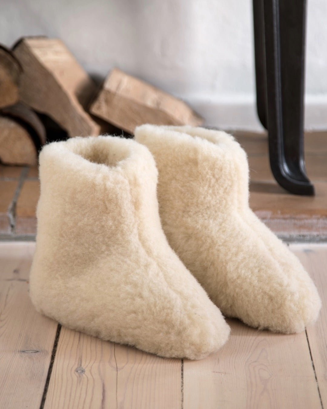 Uldhjemmesko – hvid (Høj model) - The Cozy Sheep