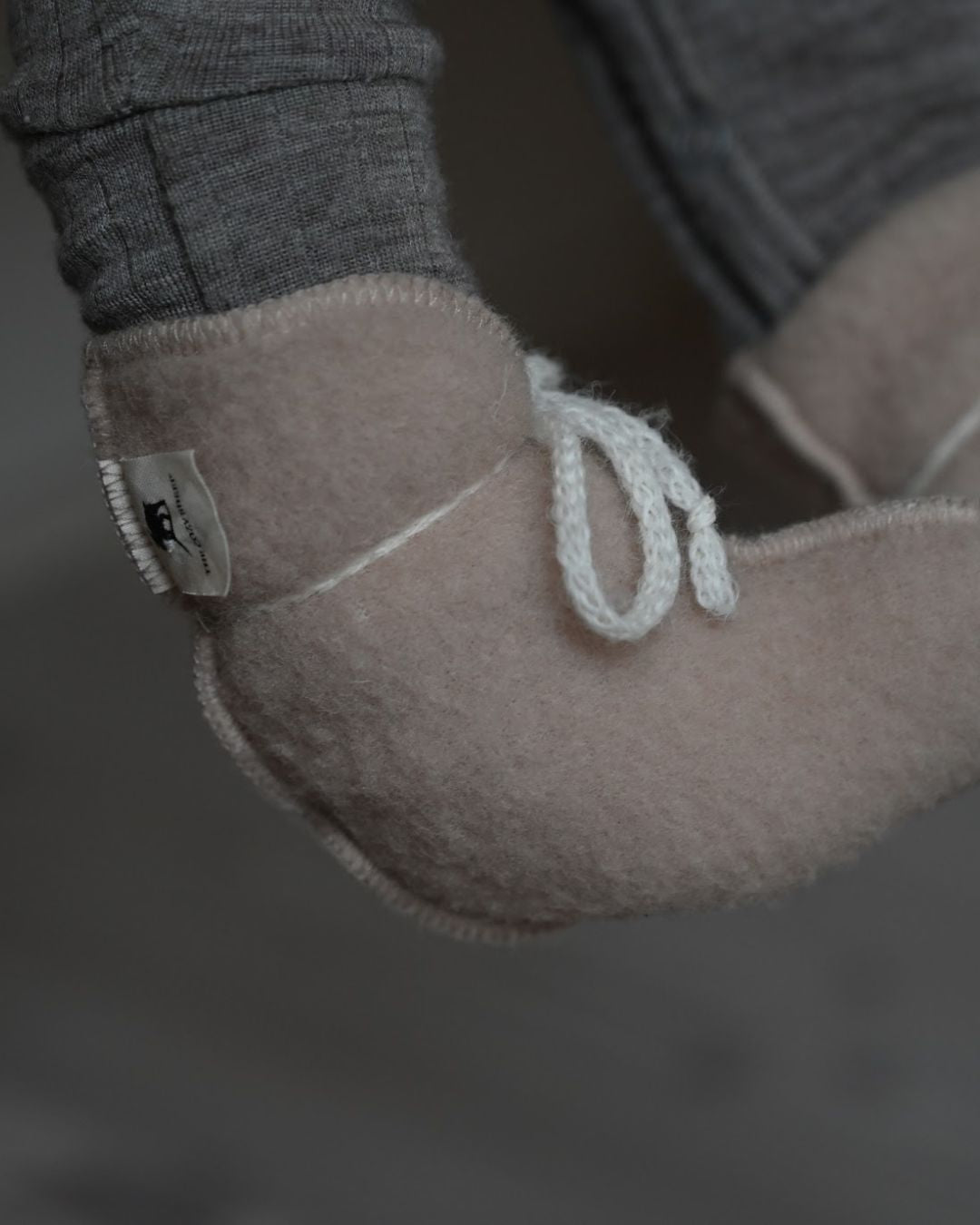 Babyhausschuhe aus Wolle – Beige (0-3 Monate)