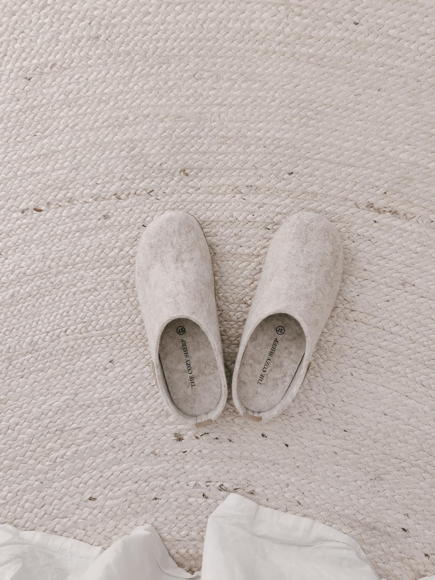 Tøffel med gummisål – Beige - The Cozy Sheep